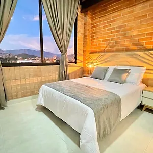En Laurels Apartahotel Medellín